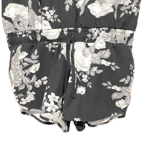 Albion Size Large Fit Shorts Romper in Black & Slate Floral - Picture 5 of 13